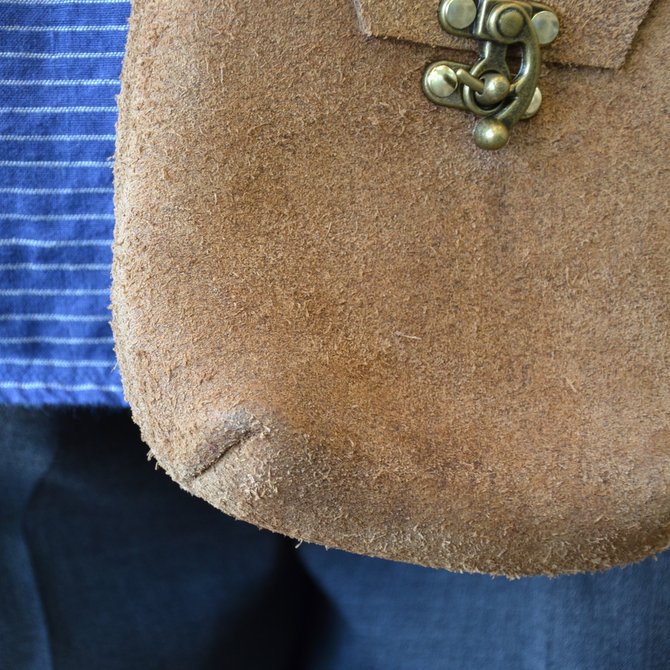 FERNAND LEATHER(フェルナンド・レザー) Latch Pouch M -BEIGE SUEDE-(10)