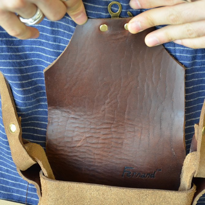 FERNAND LEATHER(フェルナンド・レザー) Latch Pouch M -BEIGE SUEDE-(11)