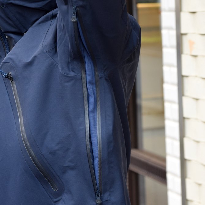 DESCENTE ALLTERRAIN(オルテライン)/ACTIVE SHELL JACKET -NAVY- #DAMMGC45(11)