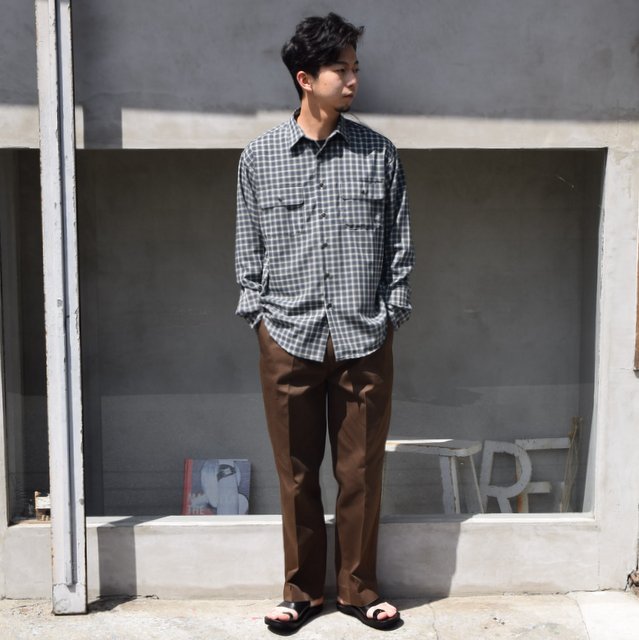 BROWN by 2-tacs (ブラウンバイツータックス)/ REGULAR COLLAR -NAVY GREEN- #B25-S001(12)