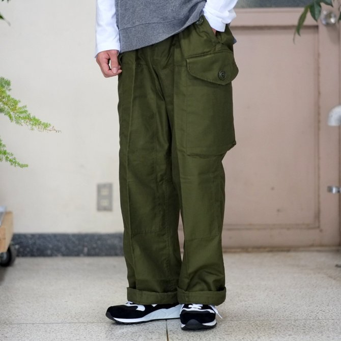 Dead Stock(デッドストック) / Canadian ARMY Wind Over Pants -ARMY GREEN-(1)