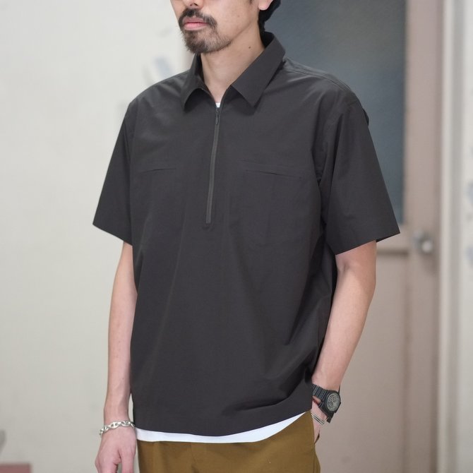 【30% off SALE】【2018 SS】 DESCENTE PAUSE(デサント ポーズ)/ HALF ZIP P/O SHIRT -SBLK- DLMLJC20(1)