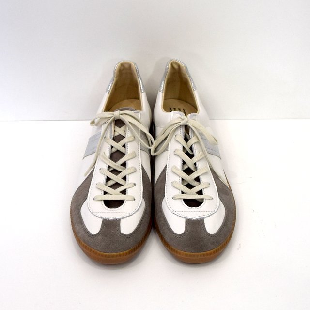 REPRODUCTION OF FOUND for Graphpaper GERMAN MILITARY TRAINER -WH×SIL- #GU201-90173(1)