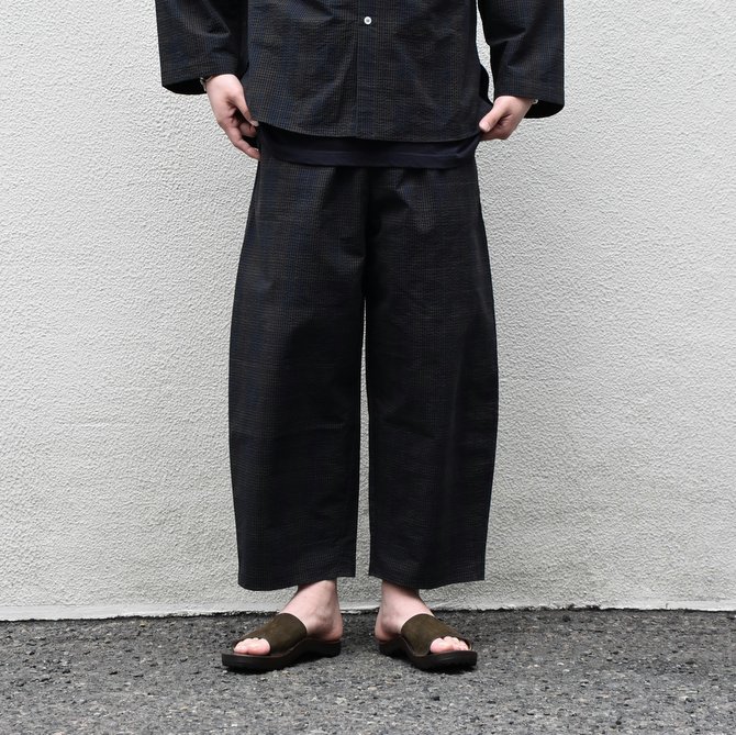【2020 SS】 Cristaseya(クリスタセヤ)/ STRIPED SEERSUCKER MOROCCAN PAJAMA PANTS -Black/Brown striped#03DA-S-ST(1)