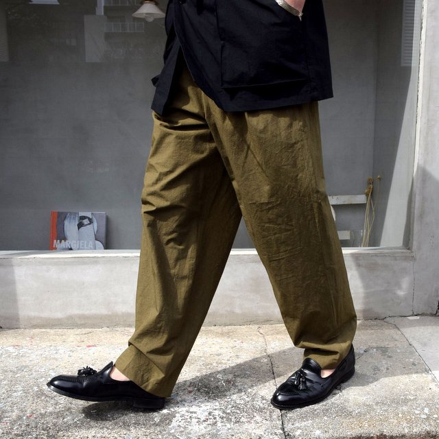 FRANK LEDER(フランクリーダー)/ 2TUCK DRAWSTRING TROUSERS WITH SEED(1)