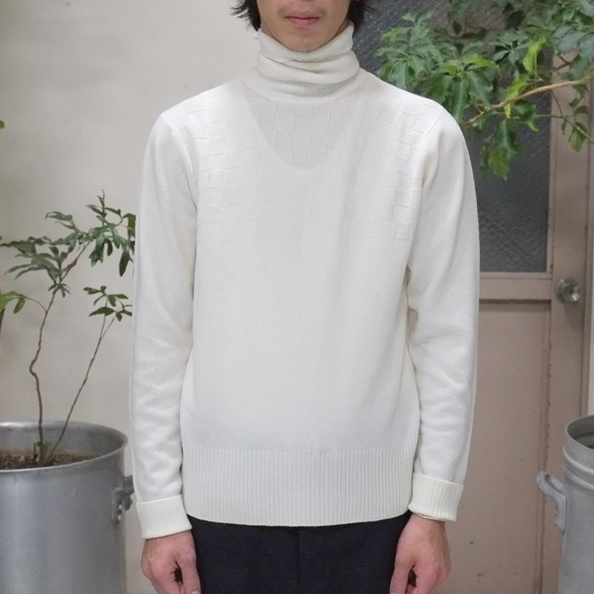 KENNETH FIELD (ケネスフィールド) ROLL NECK KNIT -WHITE-(2)