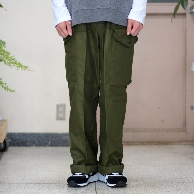 Dead Stock(デッドストック) / Canadian ARMY Wind Over Pants -ARMY GREEN-(2)