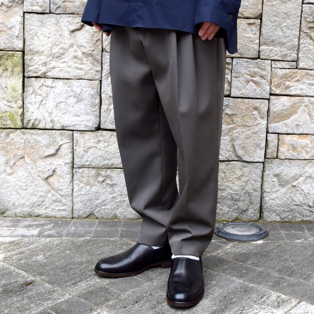 stein/V^C TWO TUCK WIDE TROUSERS ST098-1-KH(2)