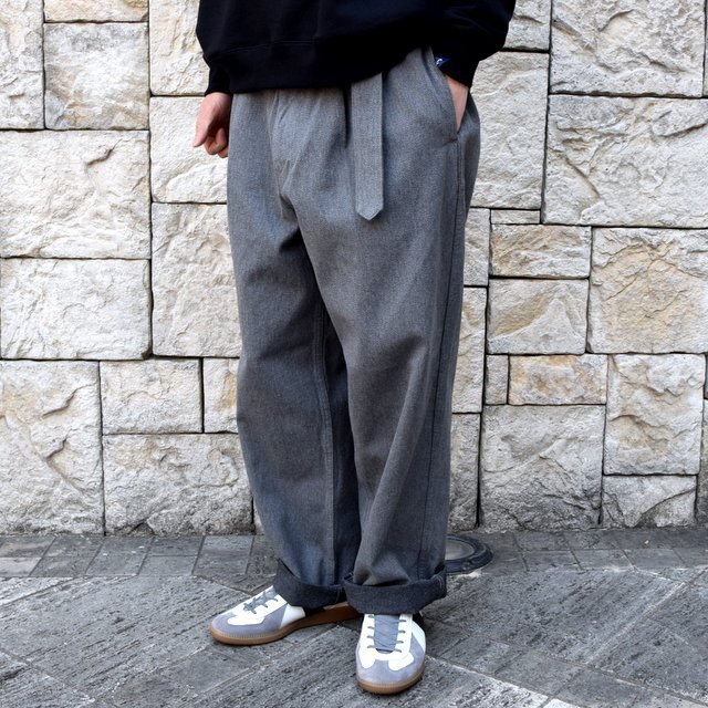 【2020】Graphpaper(グラフペーパー)/ COLORFAST DENIM BELTED PANTS -GRAY- #GM201-40096B(2)