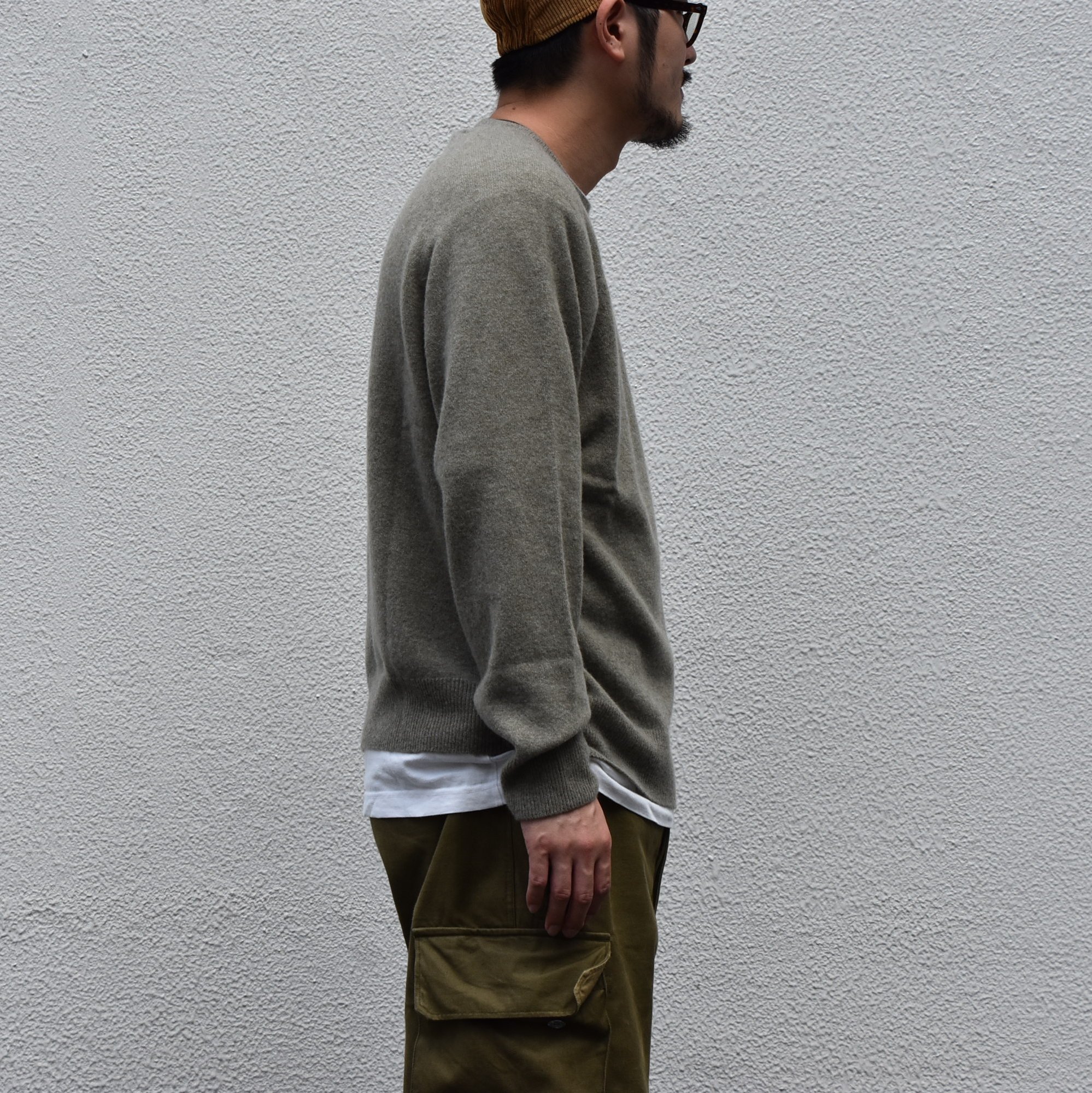 【2020】 Cristaseya(クリスタセヤ)/ CASHMERE&WOOL ROUND NECK RAGLAN SWEATER-KHAKI- #28KA-LK(2)