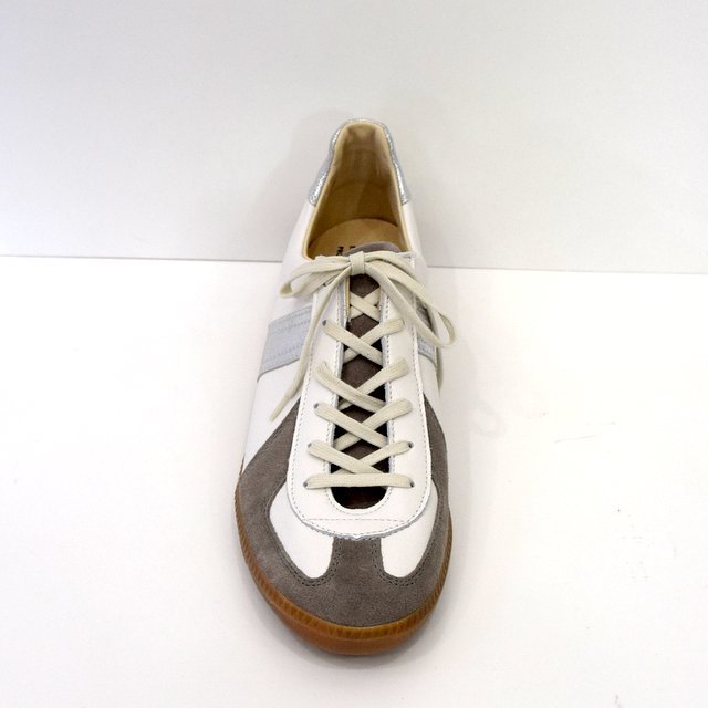REPRODUCTION OF FOUND for Graphpaper GERMAN MILITARY TRAINER -WH×SIL- #GU201-90173(3)