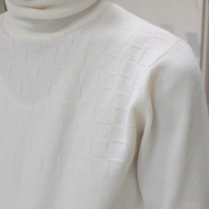 KENNETH FIELD (ケネスフィールド) ROLL NECK KNIT -WHITE-(4)