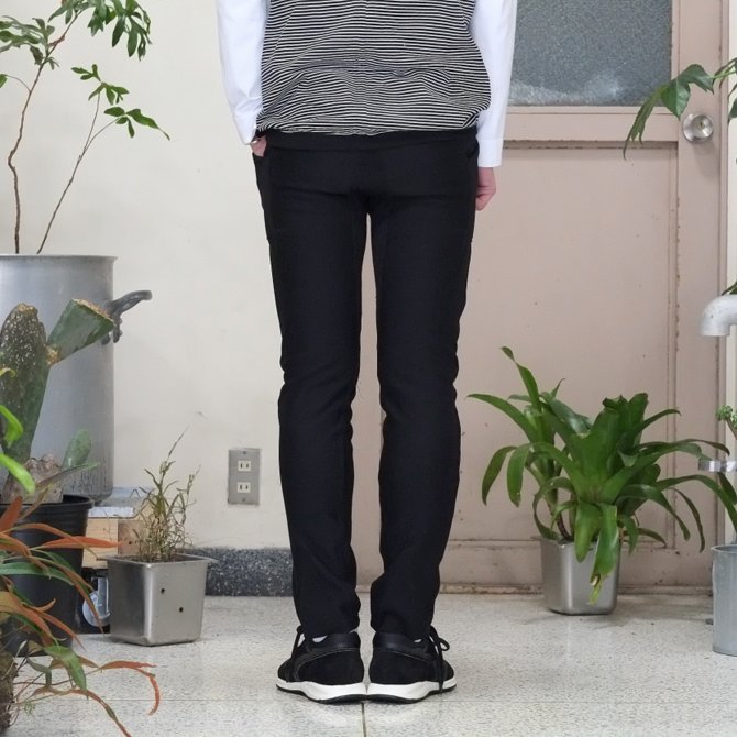 TAKAHIRO MIYASHITA The SoloIst.(タカヒロミヤシタ ザ ソロイスト) sweat pants. -black-(4)