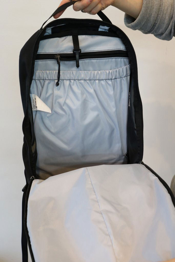 ARC'TERYX(アークテリクス) Mantis 26L Daypack -BLACK-(4)