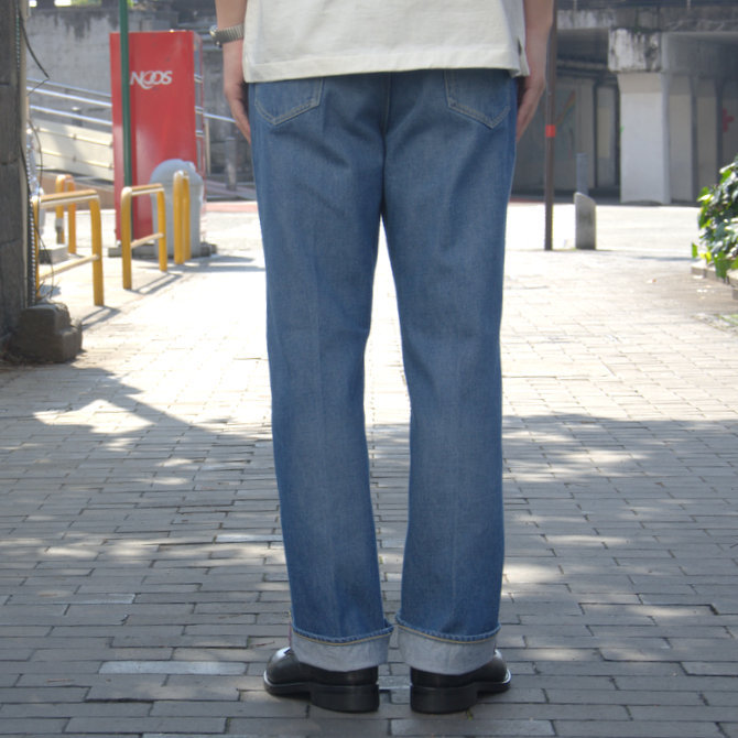 【20 SS】 AURALEE(オーラリー)/ WASHED HARD TWIST DENIM 5P PANTS #LIGHT INDIGO A20SP07DM(4)