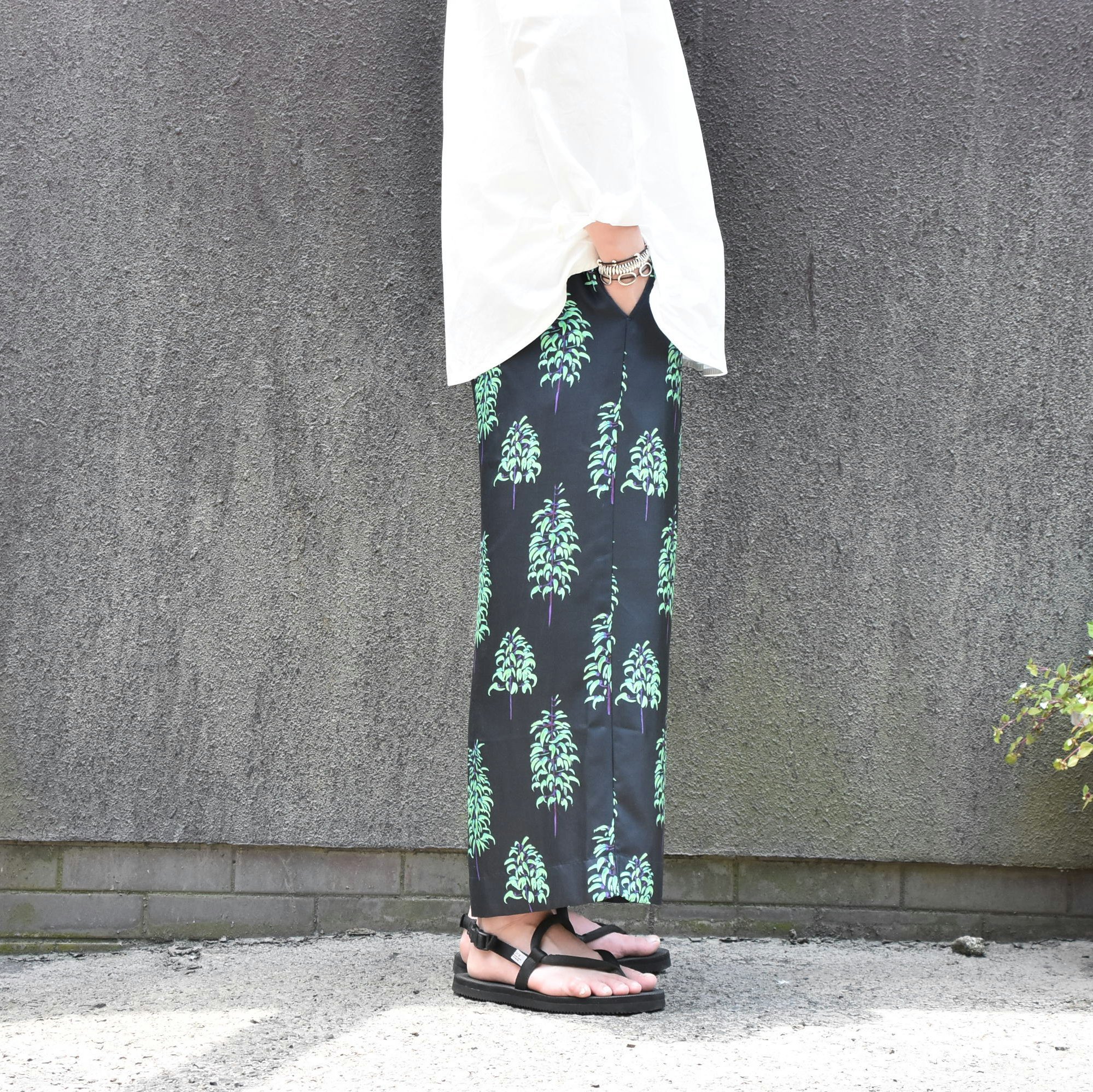 【2020 SS】”WANG CHOMPHU(ワン チョムプー) SILK EASY PANTS