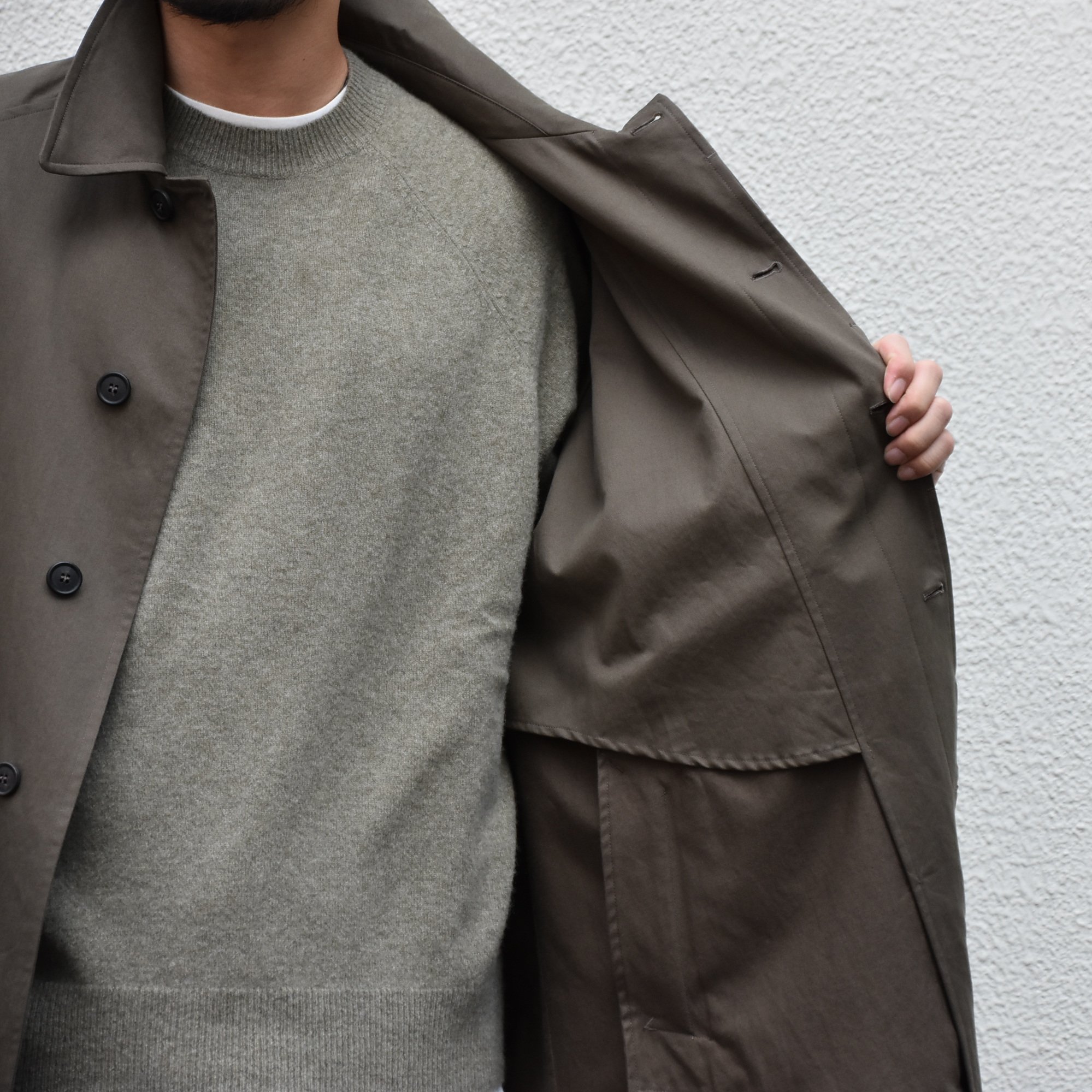 Cristaseya(クリスタセヤ)/ JAPANESE COTTON OVERSIZED TRENCH WITH LEATHER PATCH -KHAKI- #01KA-CO-KH(4)