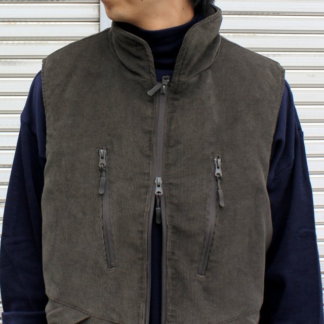 is-ness(イズネス)/ ×Abu Garcia M909 CORDUROY PADDING VEST -OLIVE- #21AAB-0004(4)