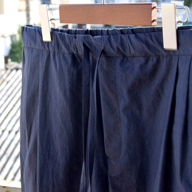 FRANK LEDER(フランクリーダー)/ TRIPLE WASHED THIN COTTON DRAWSTRING TROUSERS -NAVY- #0913090(5)