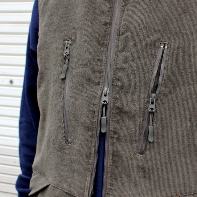 is-ness(イズネス)/ ×Abu Garcia M909 CORDUROY PADDING VEST -OLIVE- #21AAB-0004(5)