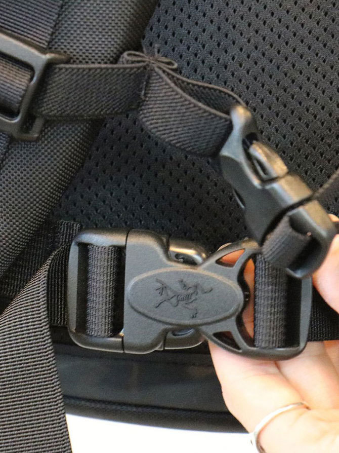ARC'TERYX(アークテリクス) Mantis 26L Daypack -BLACK-(6)
