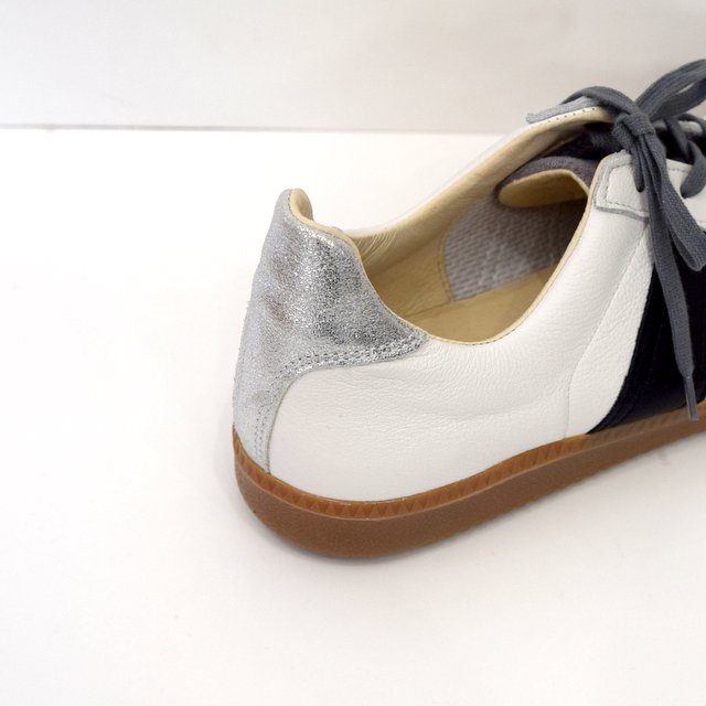 REPRODUCTION OF FOUND for Graphpaper GERMAN MILITARY TRAINER -WH×BLK- #GU201-90173(6)