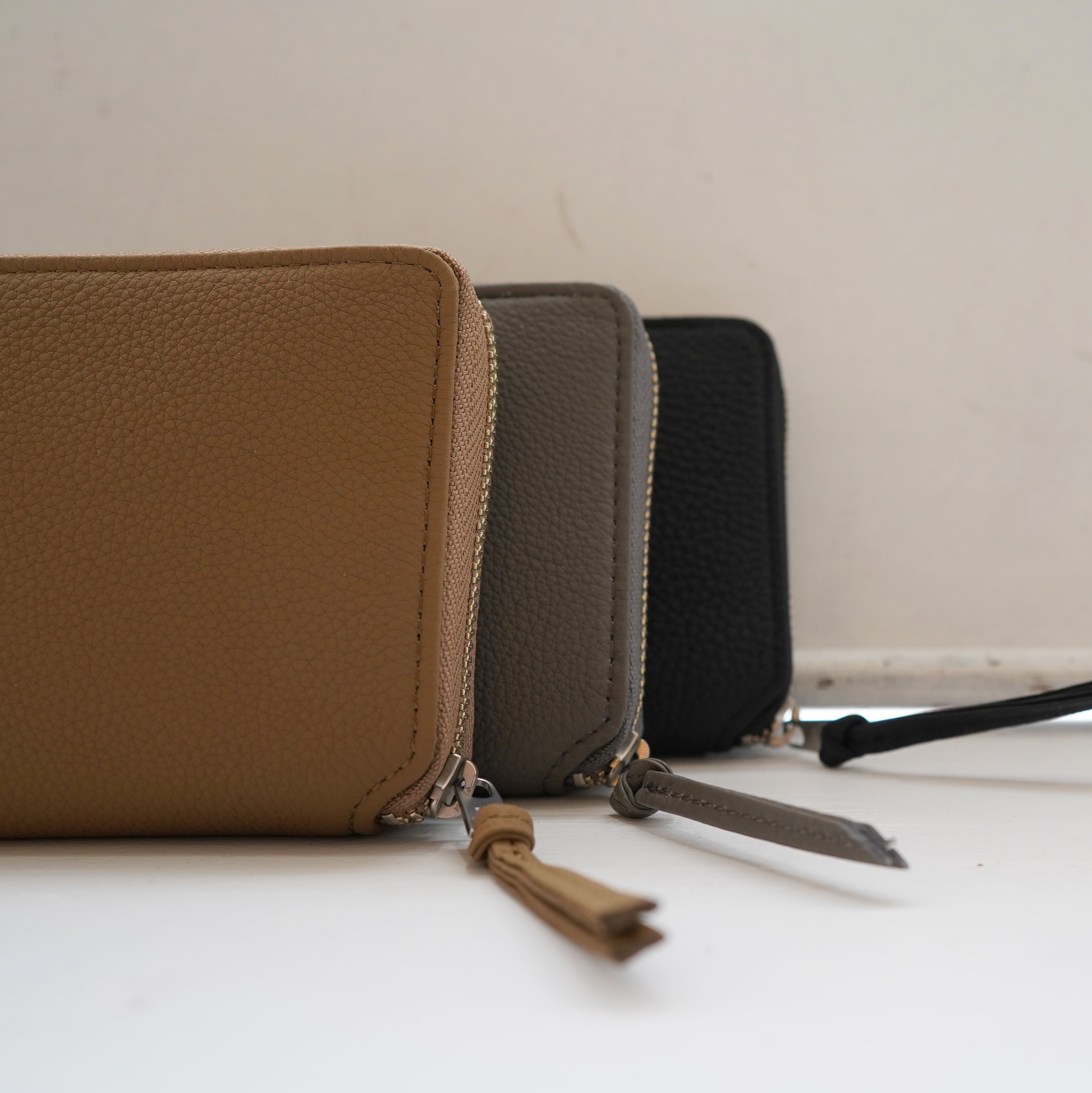 ERA. (イーラ) / BUBBLE CALF ROUND PALM WALLET -3色展開- #L001(6)