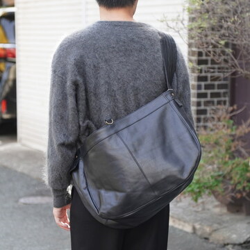 y25AWzCCU(V[V[[)/ NEWS PAPER BAG L -BLACK- #BG-17-C-COW-4