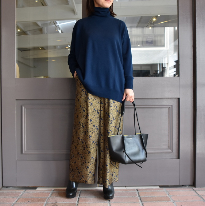 SACRA (サクラ) / SUPER FINE MERINO TOP (3色展開)(11)