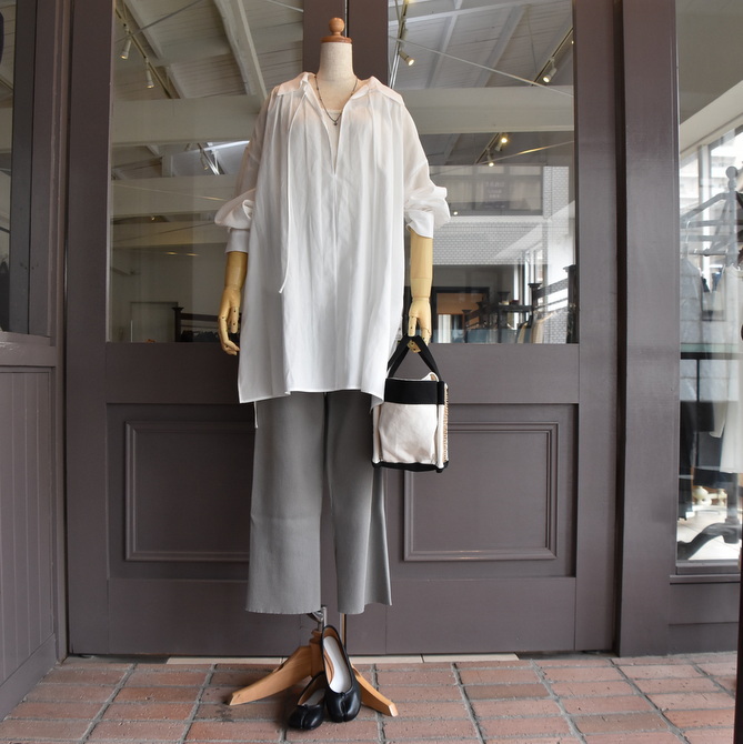 SACRA (ƒTƒNƒ‰) / SHRINK GABARDINE TOP (2F“WŠJ)(14)
