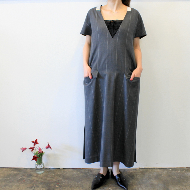 Graphpaper(グラフペーパー)【20 SS】Wide Stripe Wool V Neck Dress_GL201-60010【K】(1)