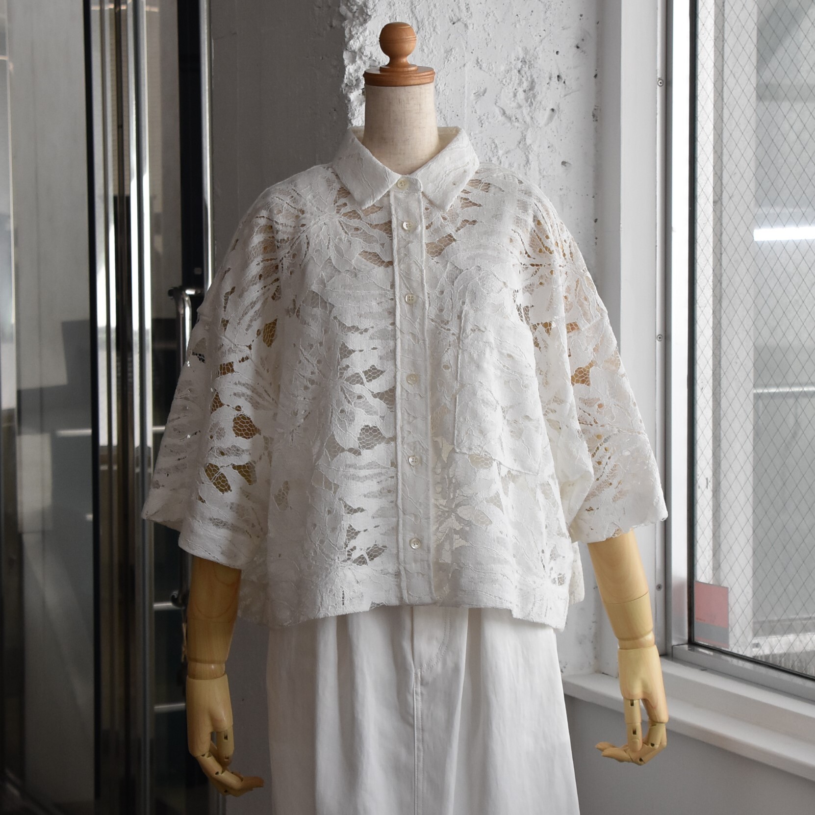 SACRA (サクラ) / LEAF RASCHEL LACE CROPPED SHIRT【2色展開】 #125214071-AA(1)