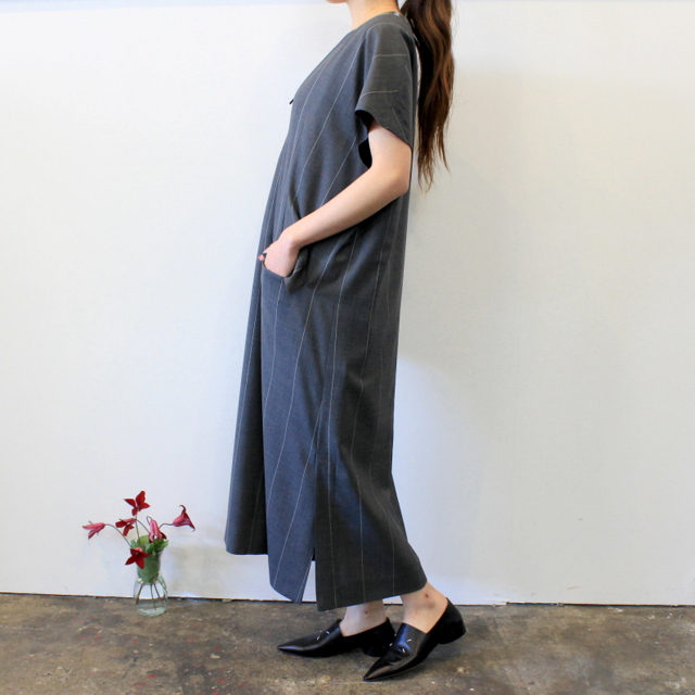 Graphpaper(グラフペーパー)【20 SS】Wide Stripe Wool V Neck Dress_GL201-60010【K】(2)