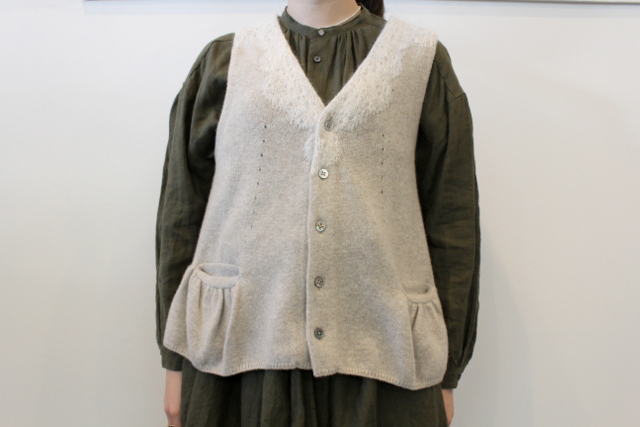 GASA*(ガサ) 雪を纏う レースニットベスト_13213-13406【K】(2)