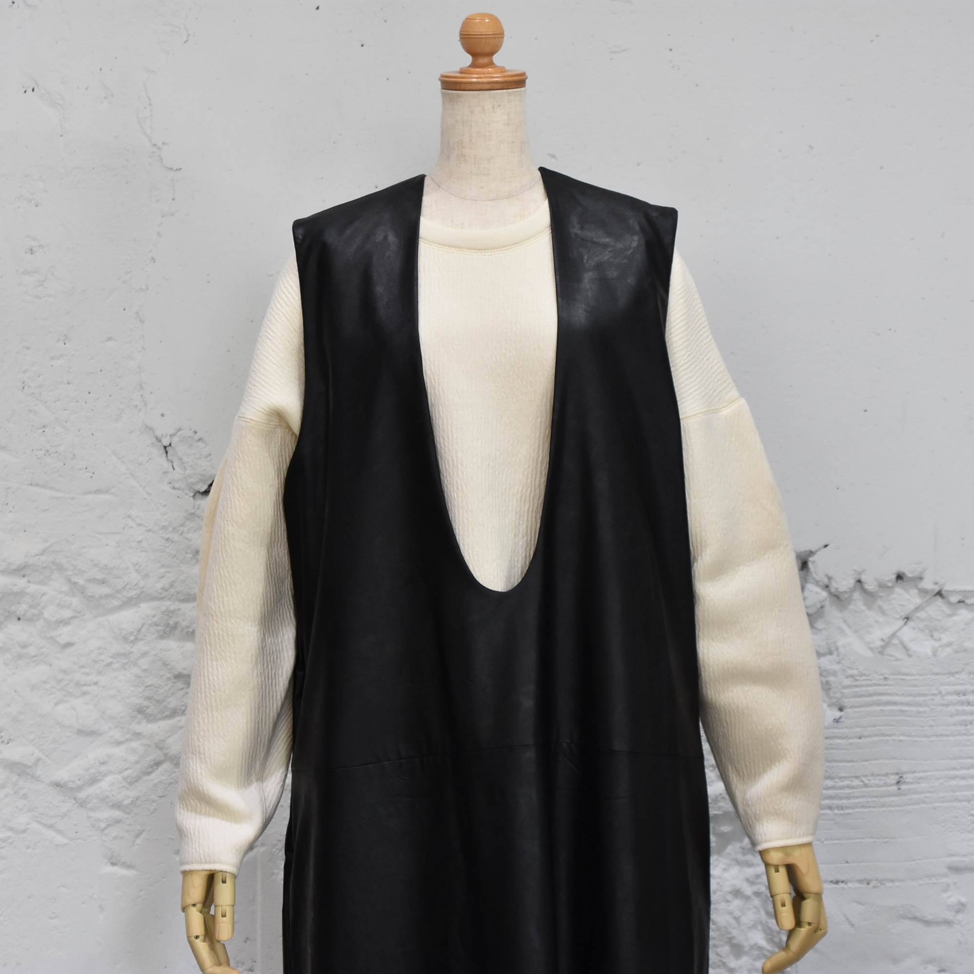 SACRA (TN) / SYNTHETIC LEATHER OP(2)