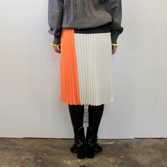 Graphpaper(グラフペーパー)【20 AW】Satin Block Pleats Skirt_GL203-40005【K】(3)