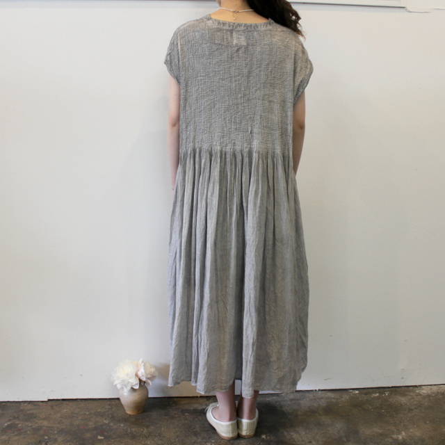 maison de soil(メゾンドソイル) MINI PINTUCK V-NECK DRESS_NMDS21182【K】(3)