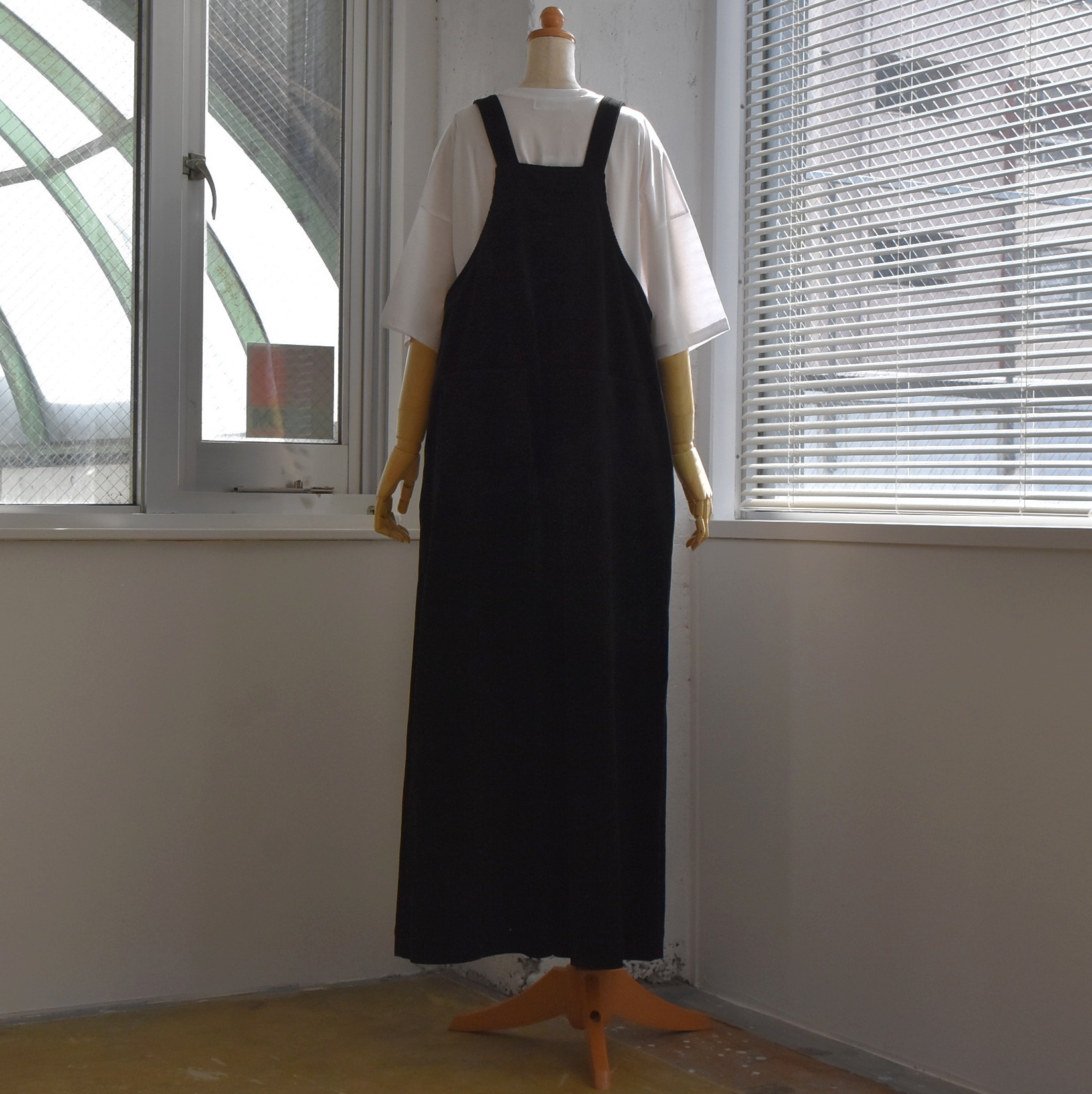 SACRA (ƒTƒNƒ‰) / ORGANIC CORDUROY SALOPETTEy2F“WŠJz(3)