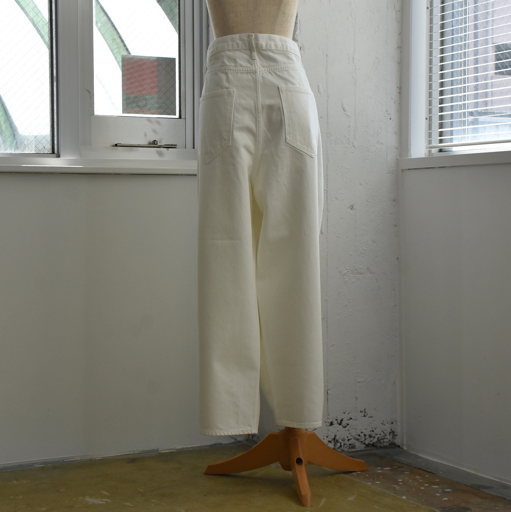 SACRA (ƒTƒNƒ‰) / VINTAGE WHITE DENIM PANTS #123522111-AA(3)