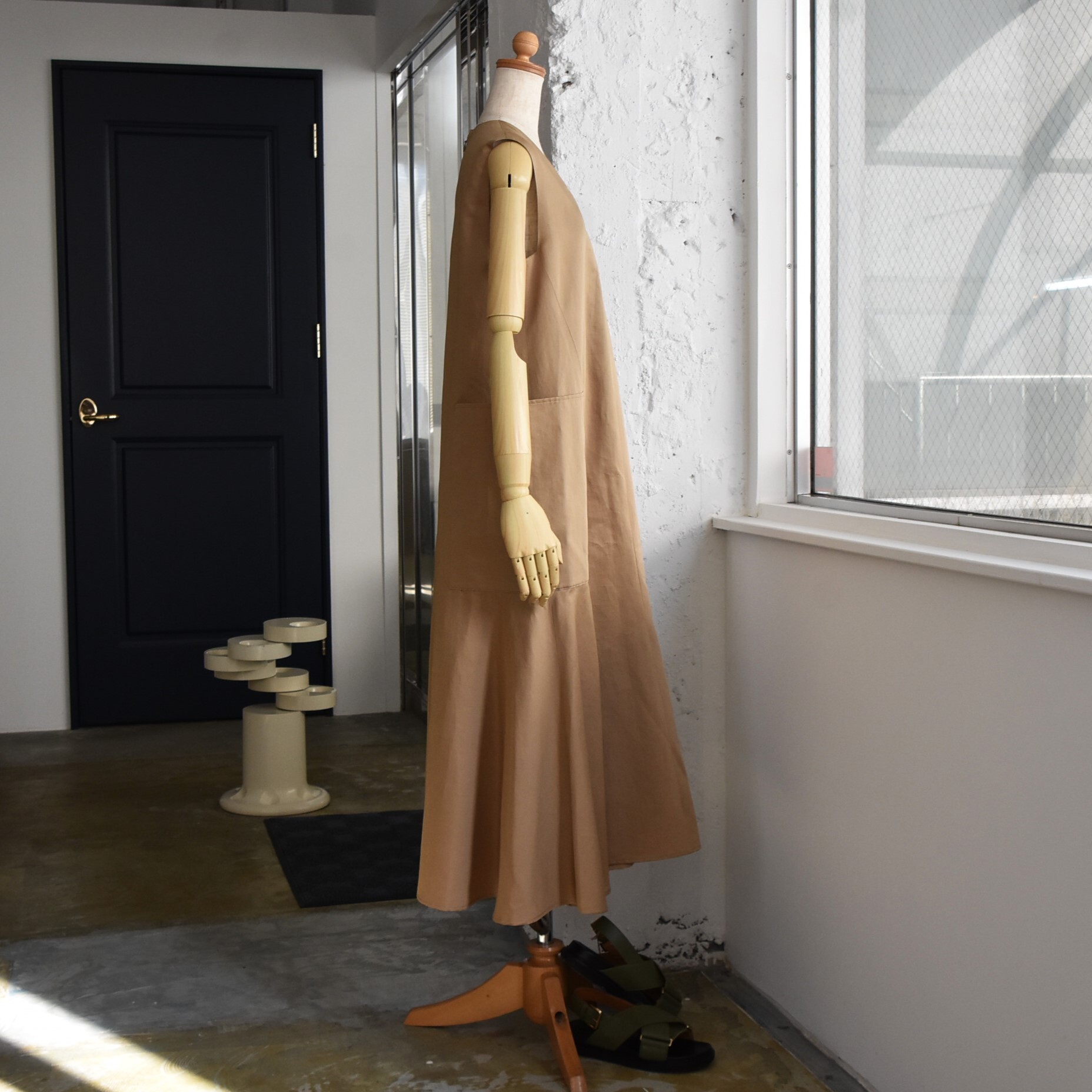 TENNE HANDCRAFTED MODERN(テン ハンドクラフテッドモダン) / NO SLEEVE MERMAID DRESS【2色展開】 #0028-25SS-AA(3)