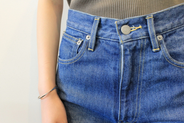 AURALEE(オーラリー) 【20SS】WASHED HARD TWIST DENIM 5P PANTS_A20SB10DM【K】(4)