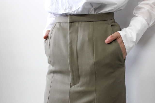 AURALEE(オーラリー) LIGHT WOOL MAX GABARDINE SKIRT_A21AS05MG【K】(4)