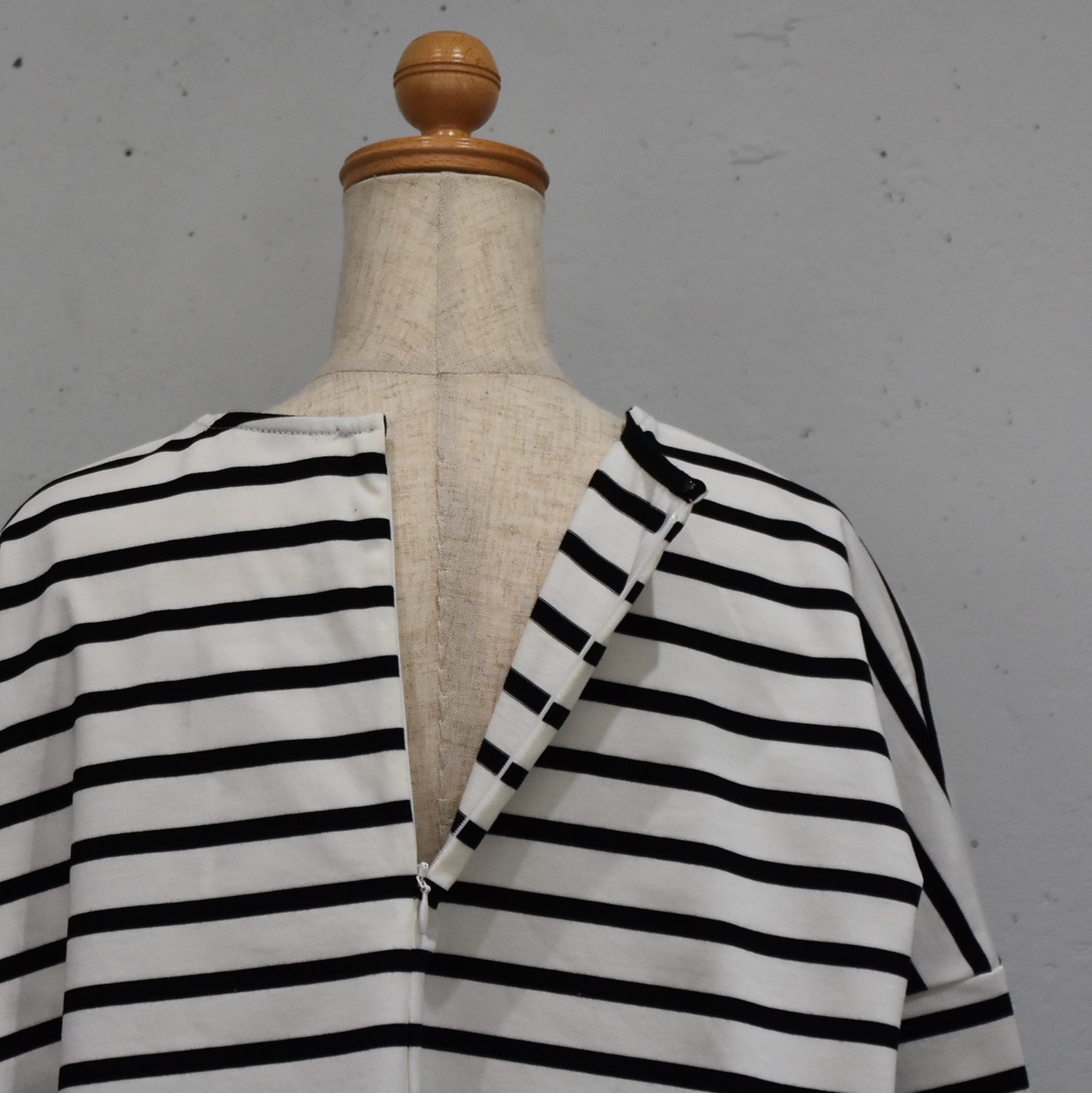 SACRA (TN) / EX.FINE COTTON BORDER TOP(4)