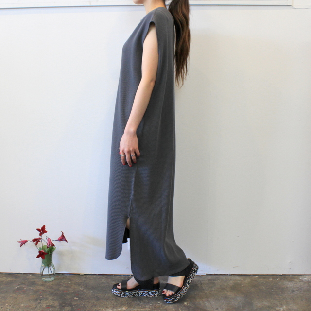 【30% off sale】Graphpaper(グラフペーパー)【20 SS】Waffle Slit Neck Sleeveless Dress(2色展開)_GL201-70133B【K】(5)