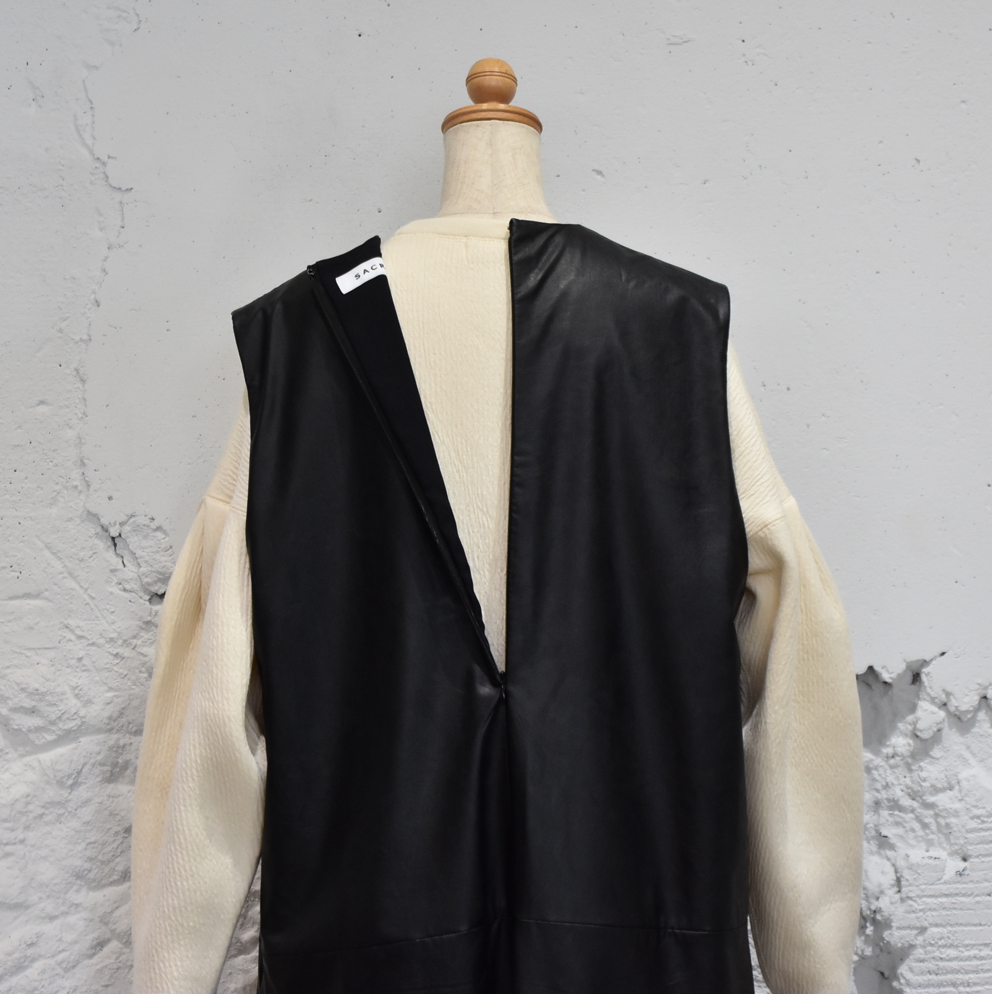 SACRA (TN) / SYNTHETIC LEATHER OP(5)