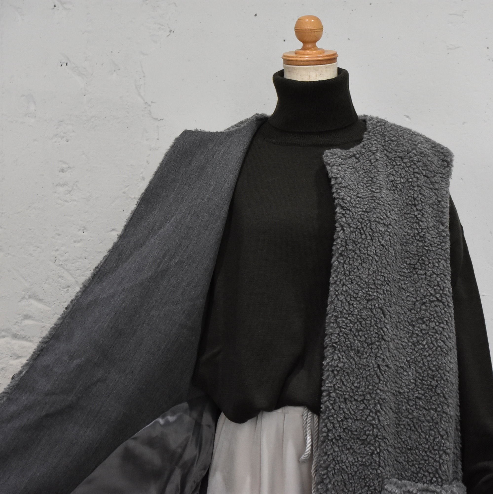 SACRA (TN) / POODLE FUR GILET(5)
