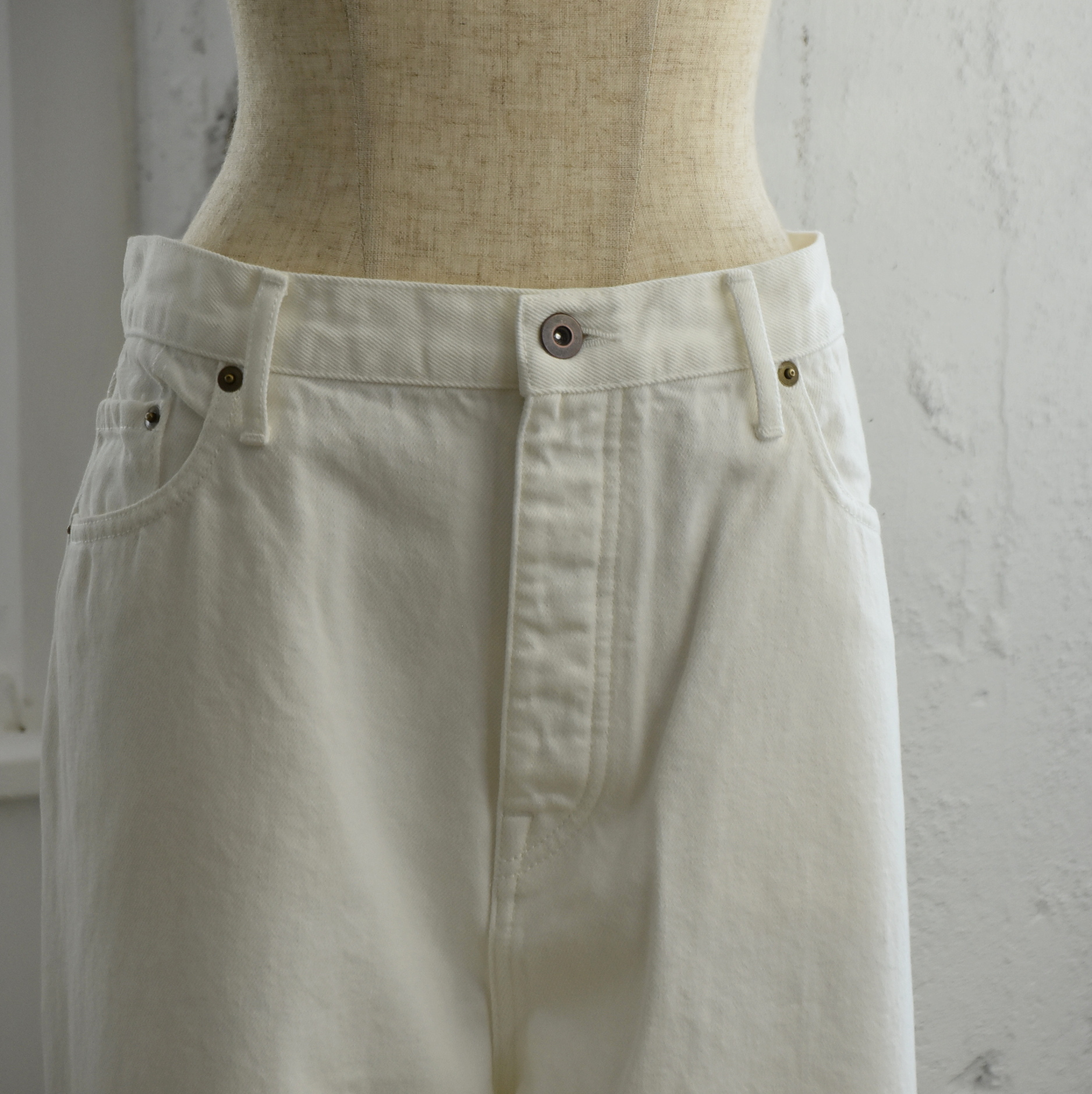SACRA (ƒTƒNƒ‰) / VINTAGE WHITE DENIM PANTS #123522111-AA(5)