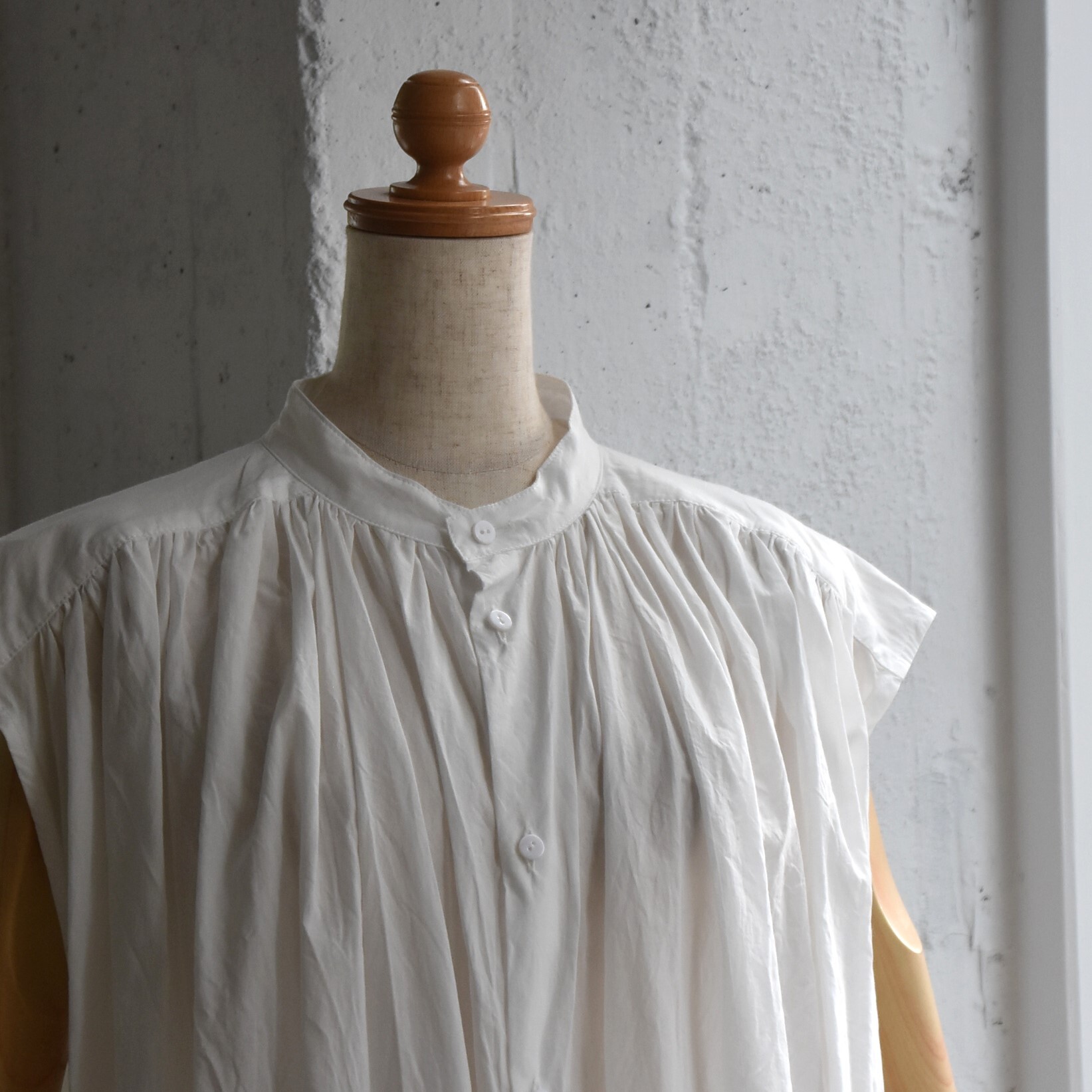 TOUJOURS(トゥジュー) / Pleated Sleeveless Long Shirt #MM42YS02-AA(6)