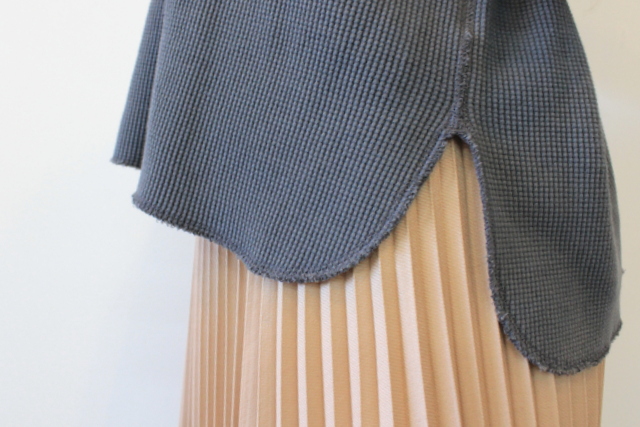 Graphpaper(グラフペーパー)【20 SS】Waffle S/S Slit Neck Tee(2色展開)_GL201-70130B【K】(7)