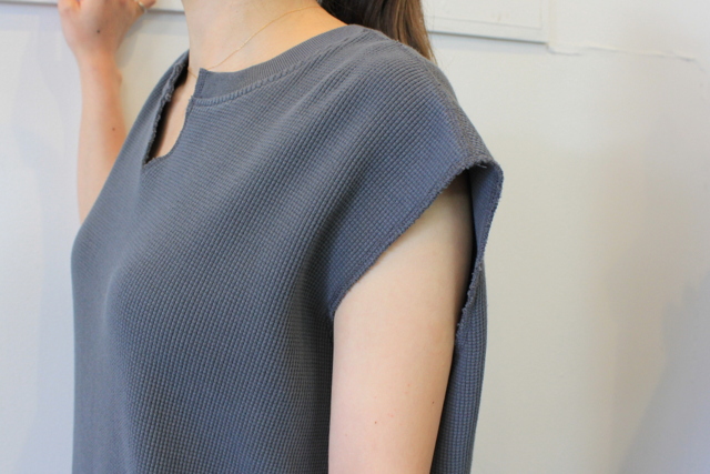 【30% off sale】Graphpaper(グラフペーパー)【20 SS】Waffle Slit Neck Sleeveless Dress(2色展開)_GL201-70133B【K】(8)
